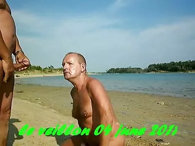 Puikus skylės ir varpos suderinamumas neleidžia keistis.