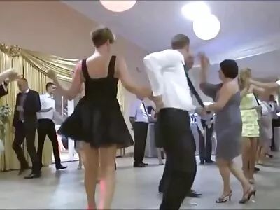 Radau idealią merginą filmavimui namuose.